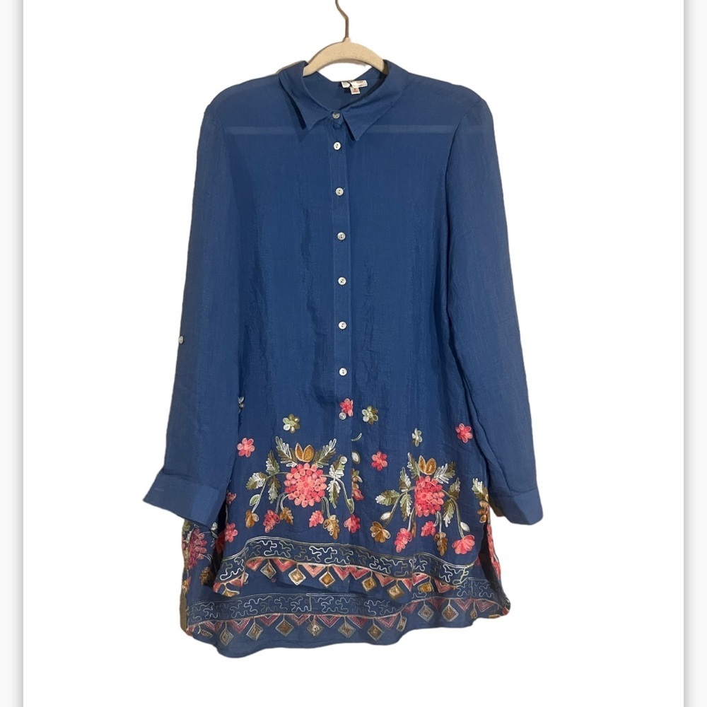 Fig&Flower blue light weight embroidered tunic top
